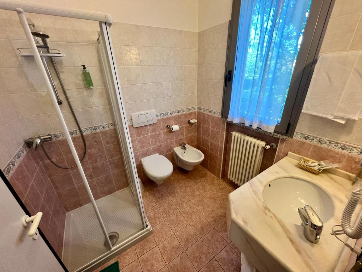 Hotel Ca' Bianca Da Paolino Misano Adriatico Eksteriør bilde