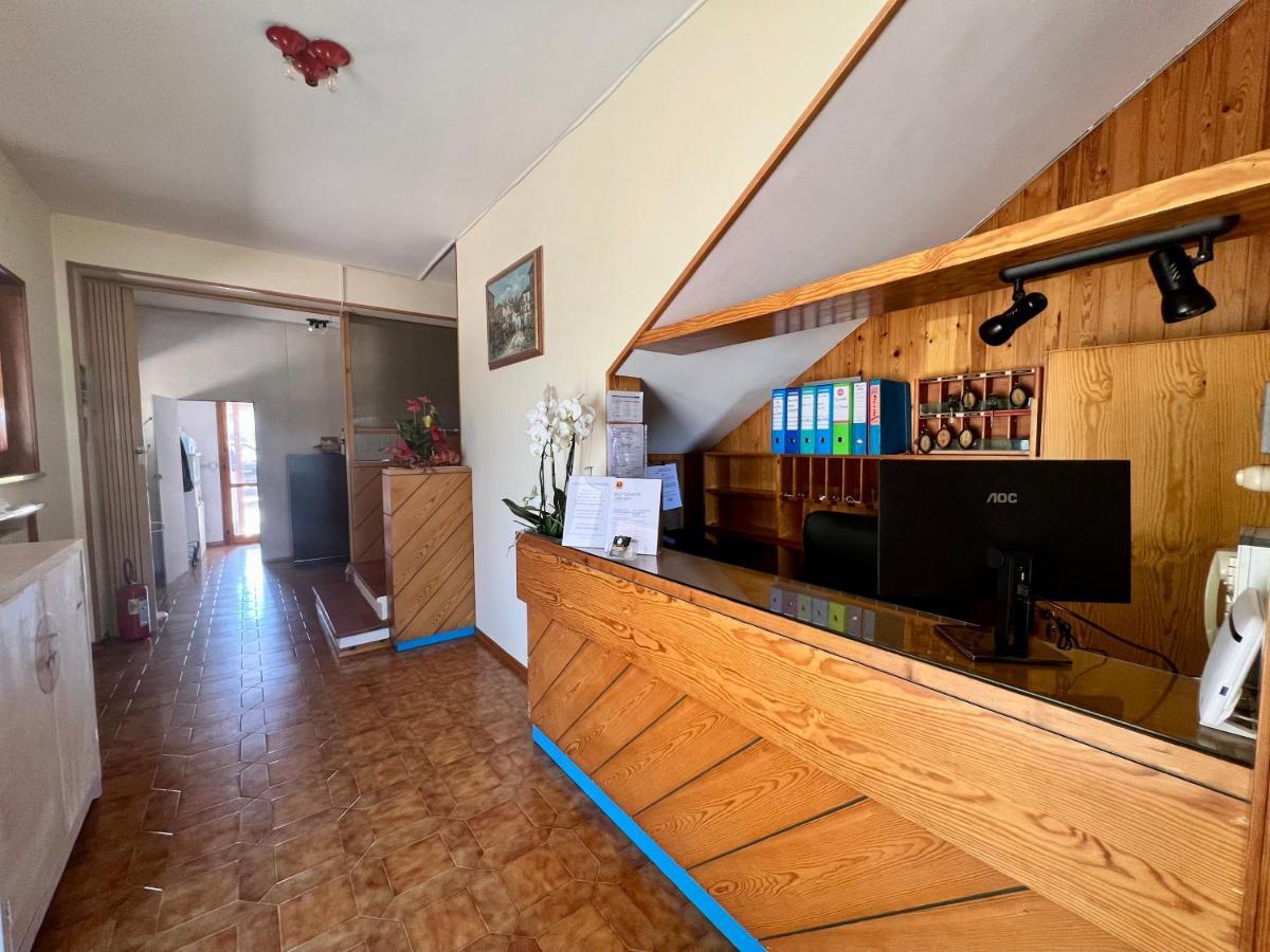 Hotel Ca' Bianca Da Paolino Misano Adriatico Eksteriør bilde